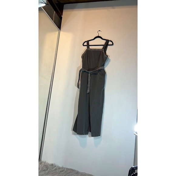 KEM & THREAD JUMPSUIT SIZE L - Picture 15 of 16